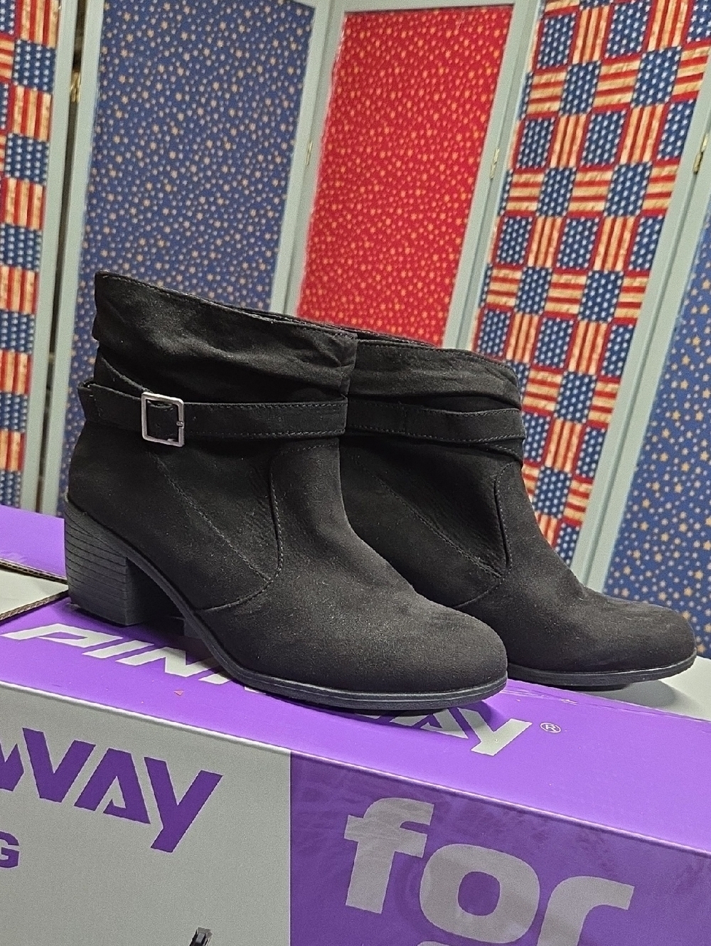 American Eagle Outfitters Black Suede-Look Folded Cuff Ankle Booties